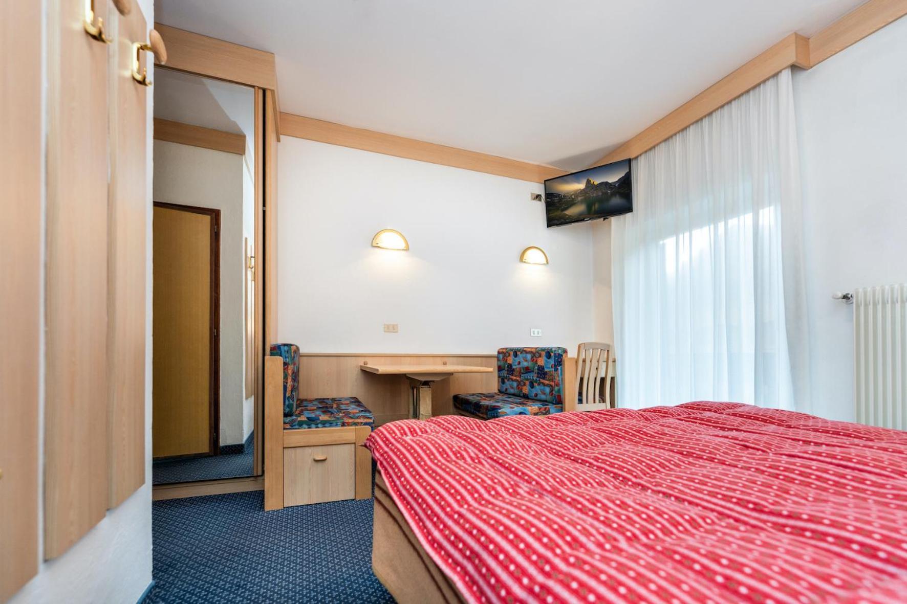 Hotel Mary Pozza di Fassa Exteriör bild